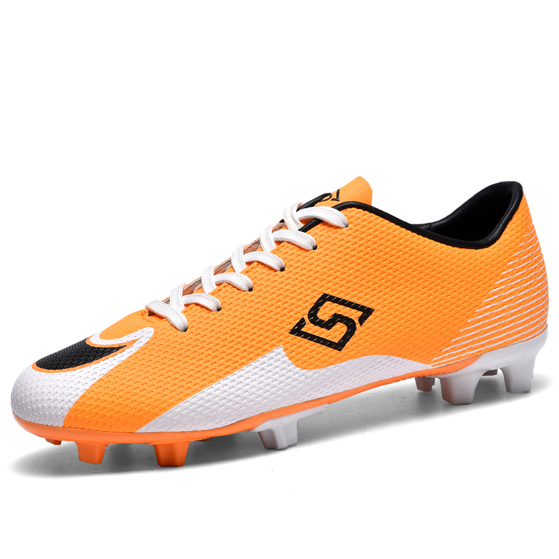 Professional Soccer Shoes from China Manufactured Football Boots in Bulk